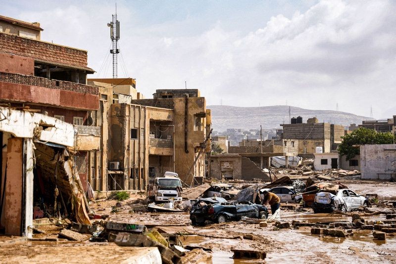Libya'daki sel şehri bataklığa çevirdi! İlk günün görüntüleri dünyayı şoke etti - Resim: 32