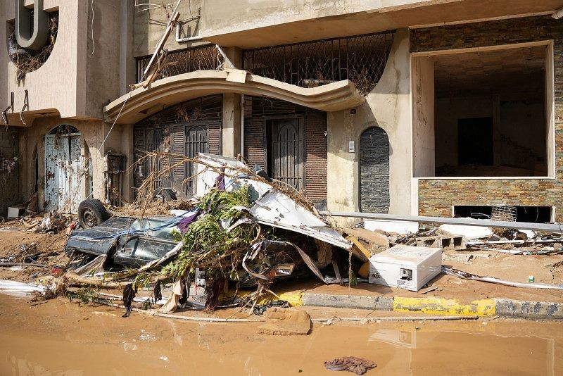 Libya'daki sel şehri bataklığa çevirdi! İlk günün görüntüleri dünyayı şoke etti - Resim: 36