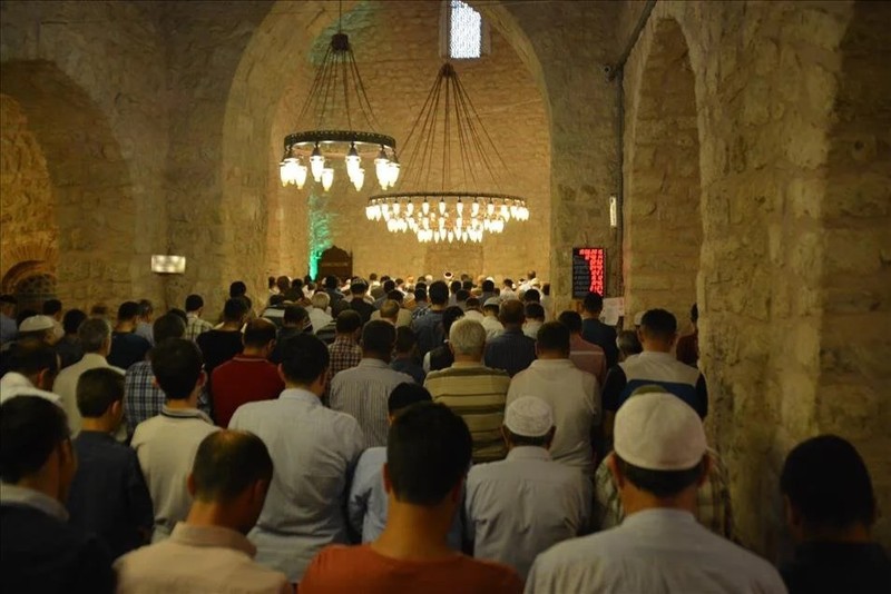 Cuma namazı nasıl kılınır? Cuma namazı kaç rekattır? Zuhr-i Âhir namazı nedir? Bu namazı kılmak gerekir mi? - Resim : 2