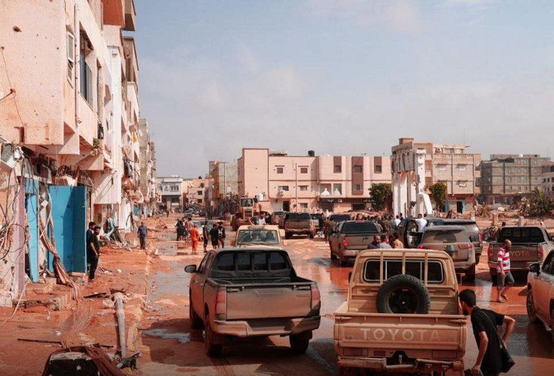 Libya'daki sel şehri bataklığa çevirdi! İlk günün görüntüleri dünyayı şoke etti - Resim: 27
