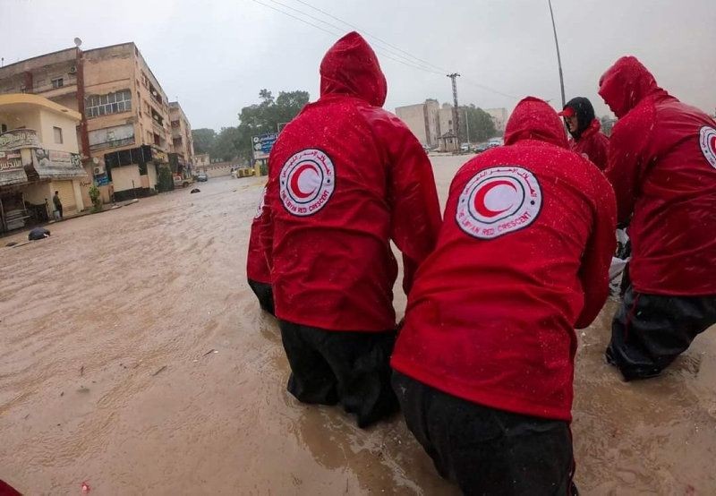 Libya'daki sel şehri bataklığa çevirdi! İlk günün görüntüleri dünyayı şoke etti - Resim: 53