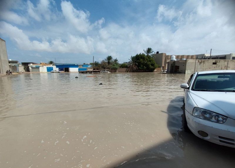 Sel felaketi yaşayan Libya'daki Derne kentinde 245 ceset bulundu - Resim: 1