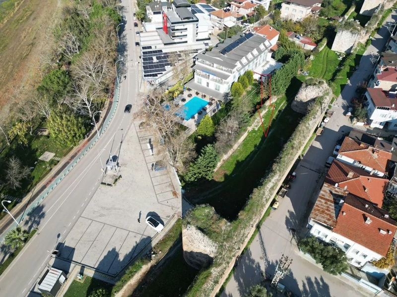 Papa ziyaretinin ertesi günü: Sit alanındaki arsa 5,5 milyon TL’ye satışta - Resim: 8