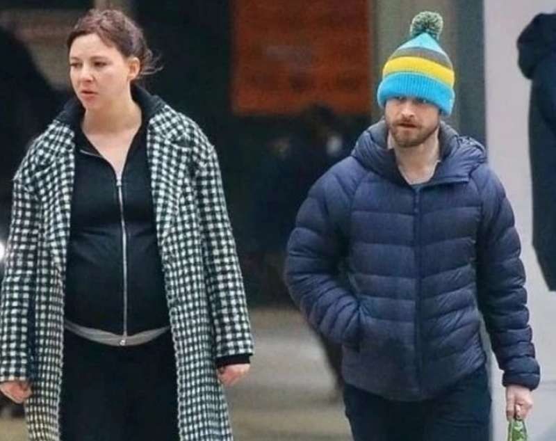 Harry Potter rolüyle kalplere adını kazıyan Daniel Radcliffe baba oluyor - Resim: 1