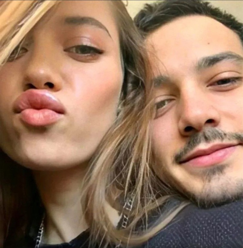 Afra ile Mert ayrıldı mı? Bu iddialar ortalığı birbirine katar - Resim: 3