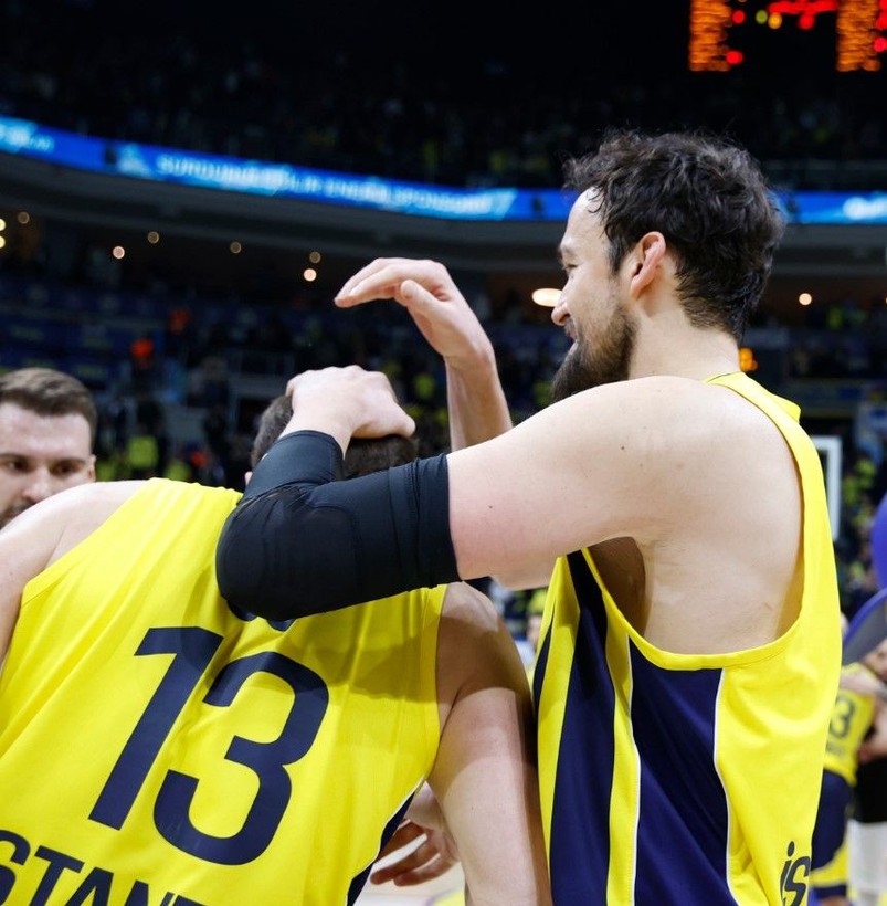 THY EuroLeague'de Baskonia'yla karşılaşan Fenerbahçe Beko hem galip oldu hem de kendi rekorunu kırdı - Resim: 6