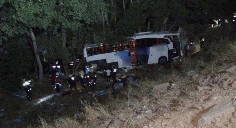 Yozgat'ta 12 kişiyi hayattan koparan kazanın sebebi ortaya çıktı! Otobüs şoförü kalp krizi geçirmiş - Resim: 4
