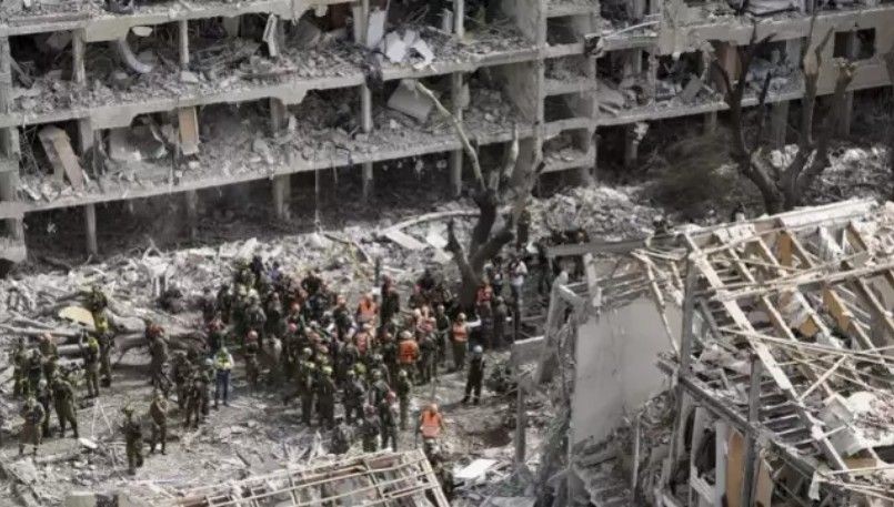 İsrail, İran'ın Kirmanşah şehrini vurdu: Patlama sesleri durmuyor - Resim: 4