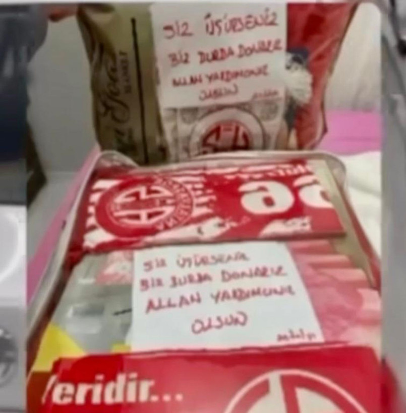 Antalyalılar depremzedelere gönderdikleri yardımlara duygusal mektuplar yazdı! - Resim: 4