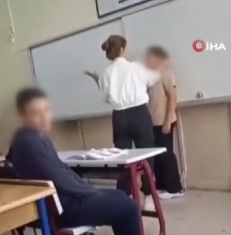 Pendik'te öğretmenden öğrencilere fiziksel ve sözlü şiddet kamerada - Resim: 6