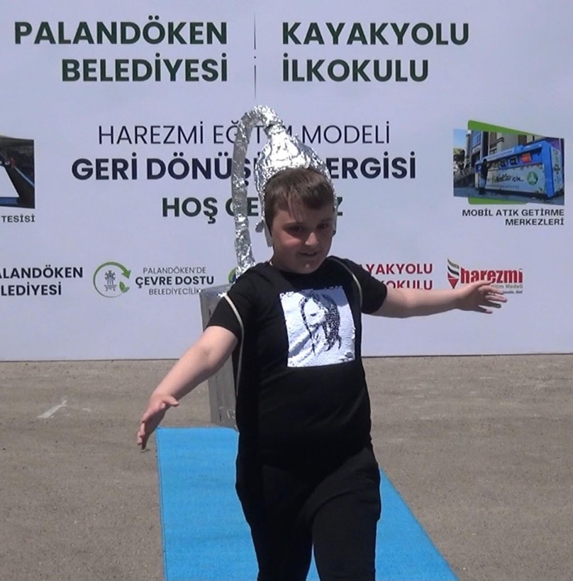 İlkokul öğrencileri, topladıkları atıkları kıyafete dönüştürüp defilede sergiledi - Resim: 7