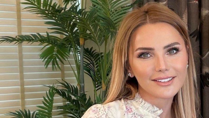Ece Erken Instagram hesabından verdi veriştirdi! "Ha hayırdır..." - Resim: 1