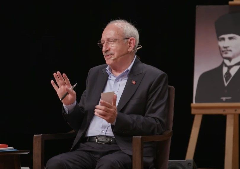 Köprüyü geçene kadar milliyetçi CHP! Göktürk bayrağıyla yürüyen Canan Kaftancıoğlu Mevzular Açık Mikrofon'da PKK elebaşı Sakine Cansız'ı savundu - Resim: 1