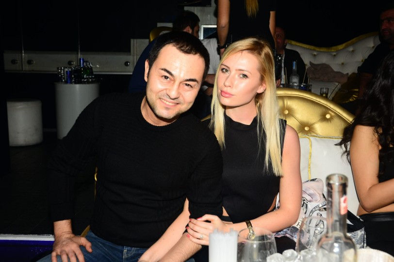 Serdar Ortaç'ın eski eşine yaptığı gönderme magazinin gündemine oturdu! İşte ünlü oyuncudan kahkahalara boğan o gönderme... - Resim: 7