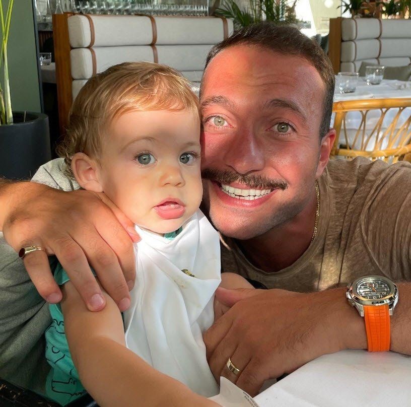 Fahriye Evcen ile Burak Özçivit'in küçük oğlu Kerem ilk kez görüntülendi! Karan Özçivit'in kardeşi bakın kime benziyor? - Resim: 81
