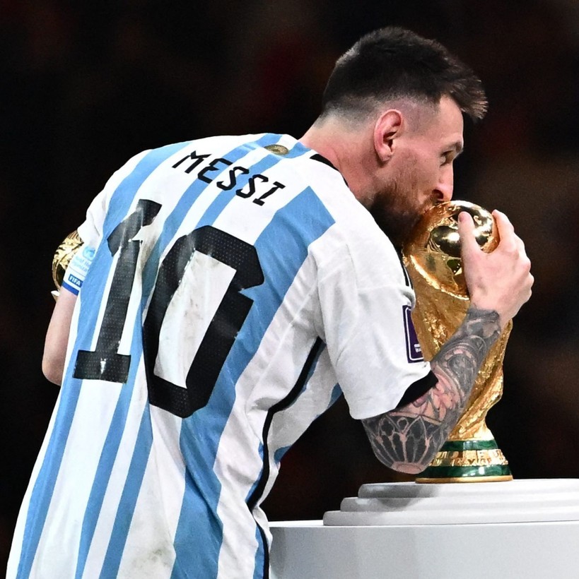 Messi Ronaldo'yu solladı! 10 yıl sonra... - Resim: 1