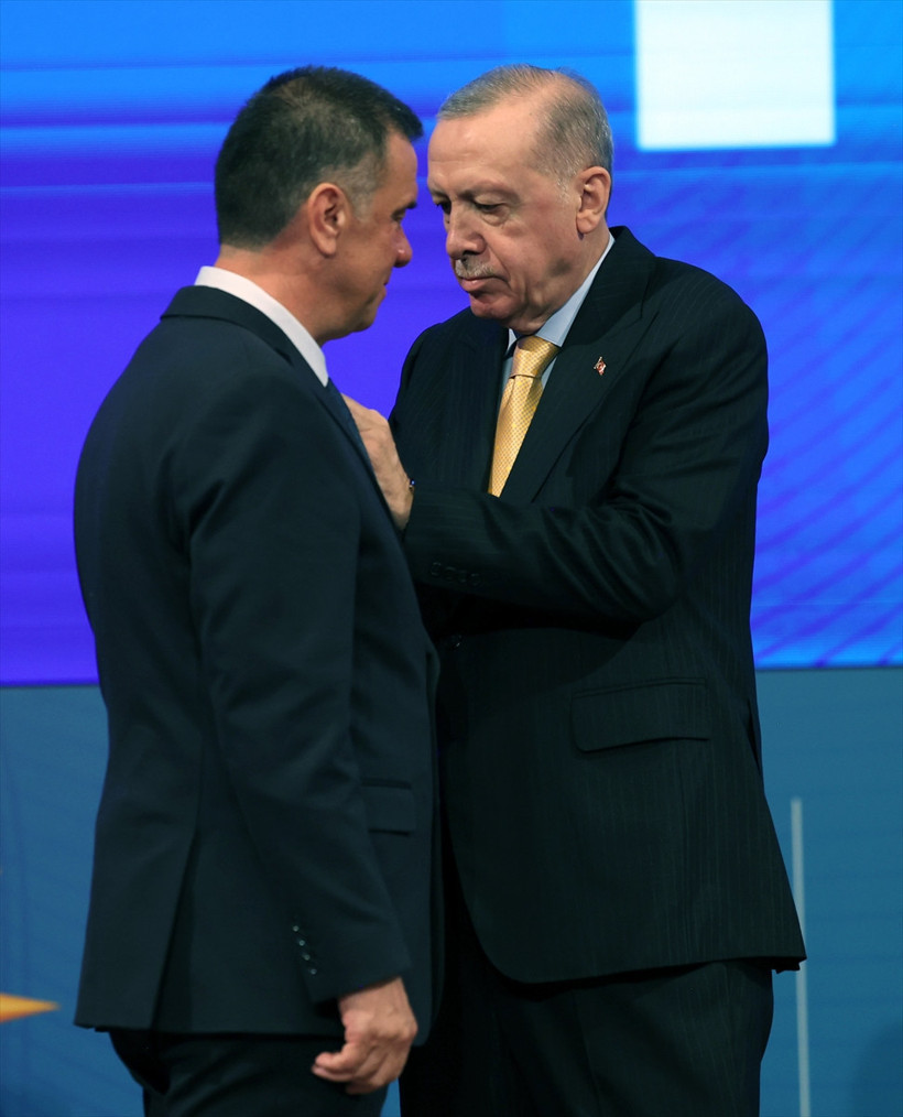 Özlem Çerçioğlu dahil 9 isim AK Parti'ye katıldı - Resim : 4