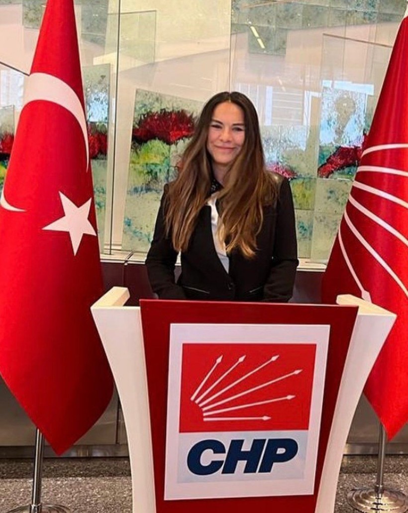 Ünlü oyuncu Filiz Taçbaş CHP İzmir 2. bölge milletvekili aday adayı oldu - Resim: 2
