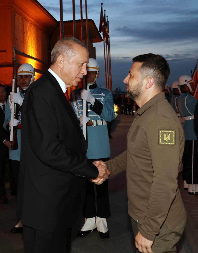 SON DAKİKA! Cumhurbaşkanı Erdoğan ile Ukrayna Devlet Başkanı Zelensky'nin görüştü: Ukrayna, NATO’ya üyeliği hak ediyor - Resim : 5