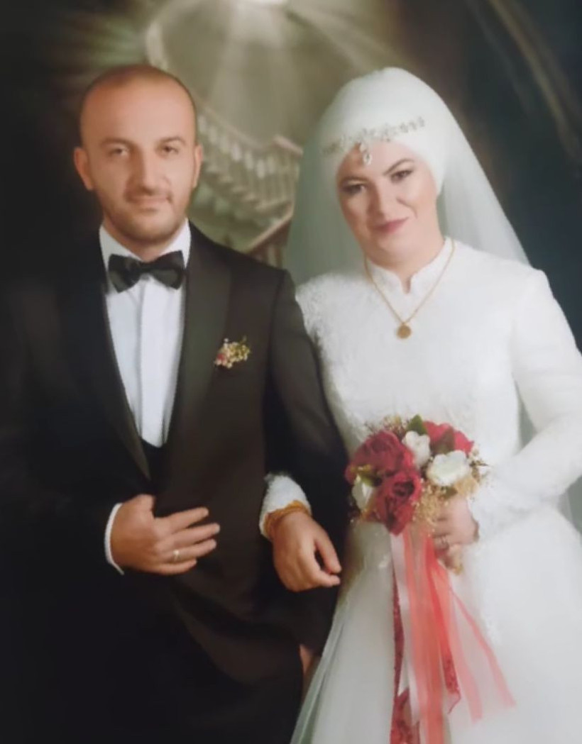 Eşini öldürüp kaçmıştı, ormanlık alanda parçalanmış cesedi bulundu - Resim : 1