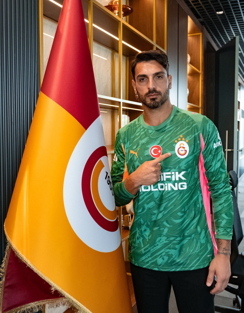 Galatasaray'dan iç transfer hamlesi: Sanchez ve Günay ile sözleşme yenilendi - Resim : 1