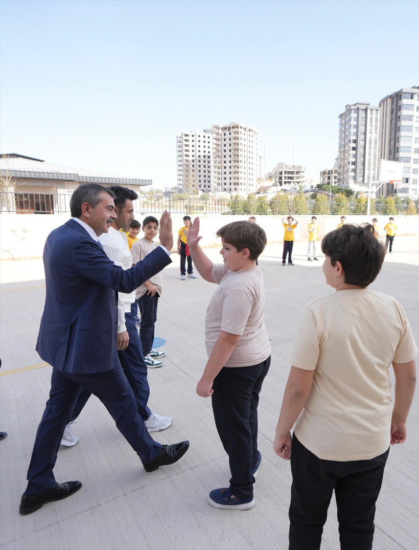 Bakan Tekin'den Gaziantep’te sürpriz okul ziyareti - Resim : 1