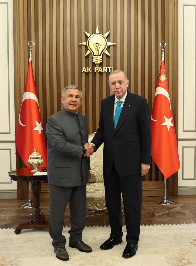 Cumhurbaşkanı Erdoğan, Tataristan Cumhuriyeti Reisi Minnihanov'u kabul etti - Resim : 1
