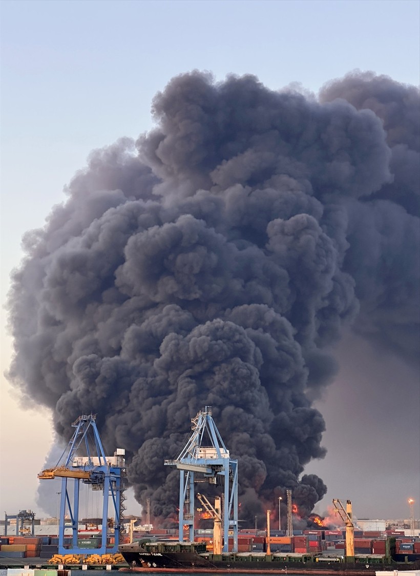 Sudan'ın Port Sudan kentinde peş peşe patlamalar: Liman ve havalimanı hedef alındı - Resim : 2