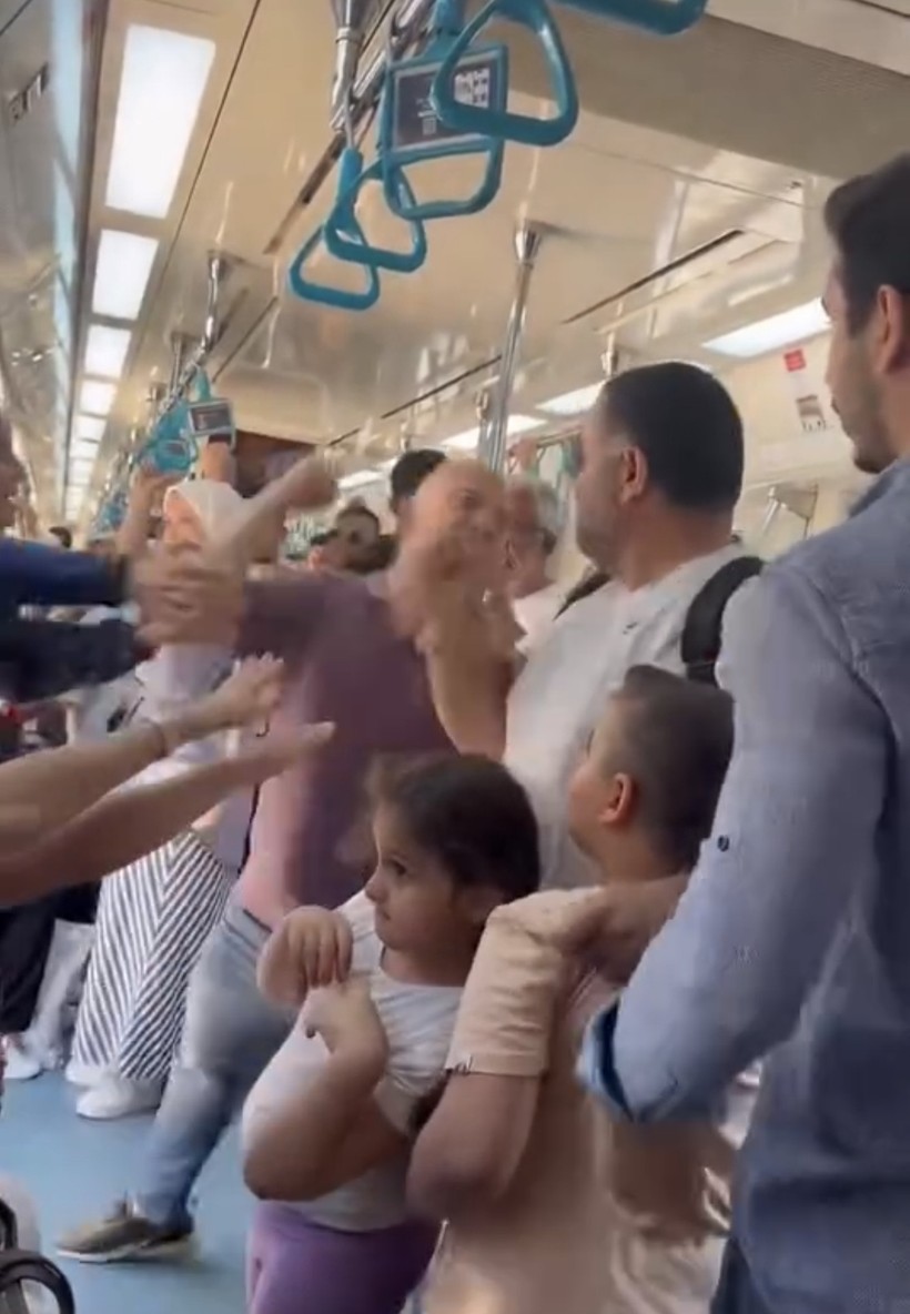 Marmaray’daki yumruklu kavgada yeni gelişme: Genç kadın da şikayetçi oldu - Resim : 1