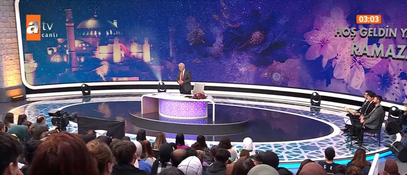 Nihat Hatipoğlu'nun programında genç kızın sorduğu soru gündem oldu - Resim: 2