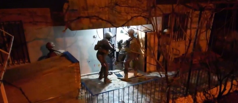 Seçimlerde 14 ilde terör eylemi yapan 340 alçak yakalandı - Resim : 3
