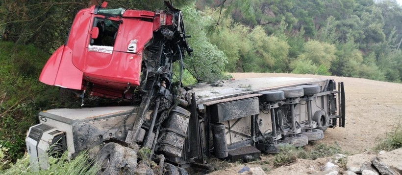 Muğla'da bir araç tırın altına girdi! Bir aile yok oldu - Resim: 2