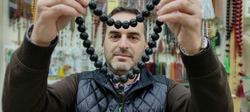 Bursa'da balinanın kusmuğundan yapılan tespihler 6 bin liradan başlıyor! - Resim: 4
