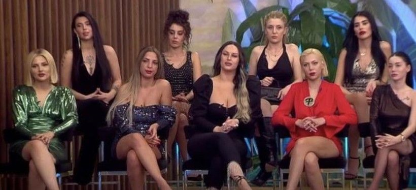 Kısmetse Olur Yeliz ile ablası estetik yaptırmak isterken doktor ve asistanı tarafından dövüldü! İşte Yeliz'den ilk açıklama - Resim: 12