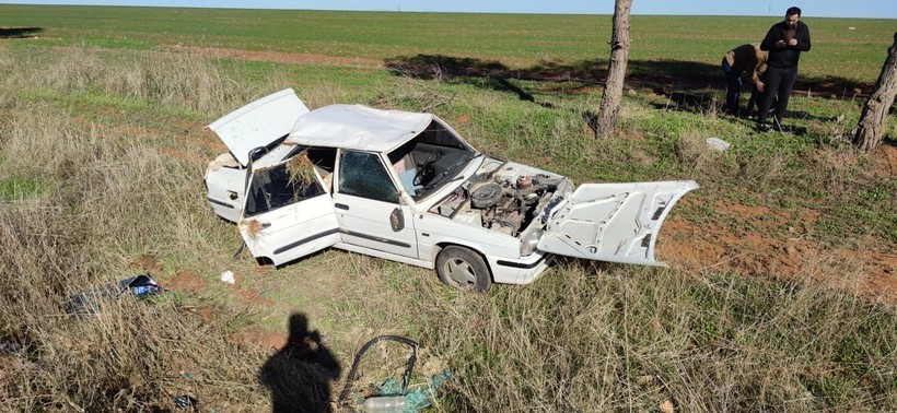 Şanlıurfa’da otomobil devrilmesi sonucu 3 kişi yaralandı - Resim: 5