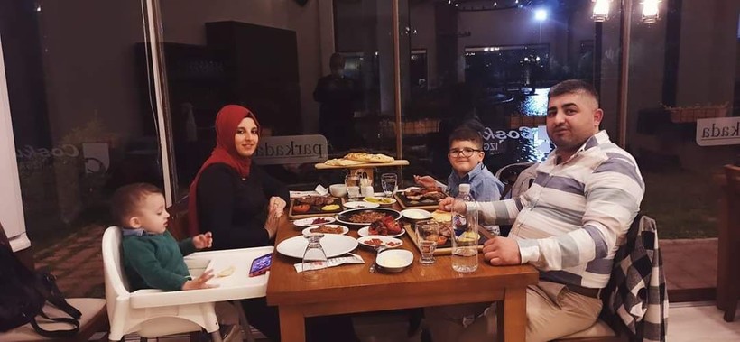 Bursa'da aile katliamı! Cinnet getiren adam eşi ve 2 çocuğunu öldürüp, intihar etti - Resim: 1