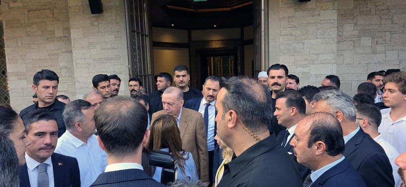 Cumhurbaşkanı Erdoğan bayram namazını Marmaris'te kıldı - Resim : 1