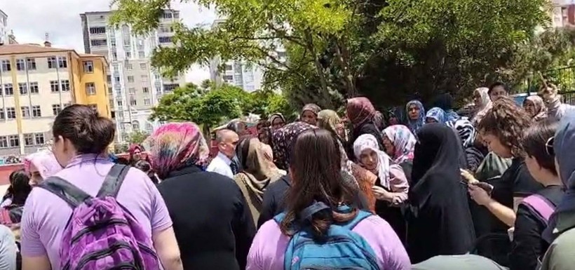 Gaziantep'i ayağa kaldıran olay! Kantinde Kuran-ı Kerim'i tost kağıdı yaptılar - Resim: 2