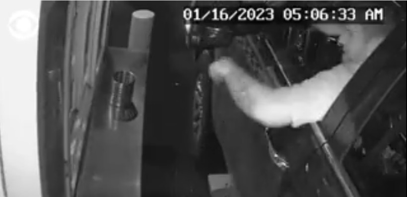 Amerika'da korkunç olay! Baristalık yapan genç kadını para uzatırken kaçırmaya çalıştı - Resim: 4