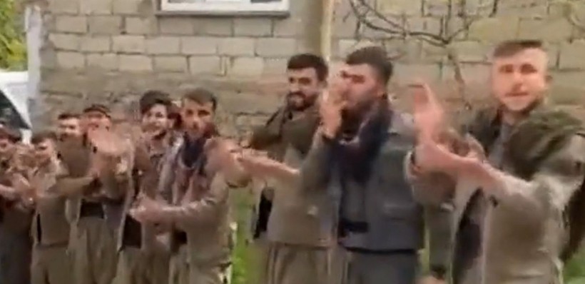 Hakkari'de HDP'li milletvekili adayları PKK'lı teröristler tarafından alkışlarla karşılandı! - Resim: 9