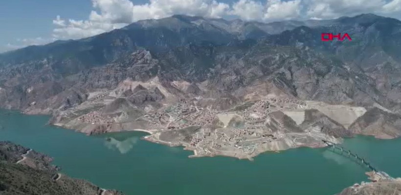 Artvinliler 7. kez taşındıkları yeni ilçelerine alıştılar: Villa tipi evlerimiz oldu - Resim: 1