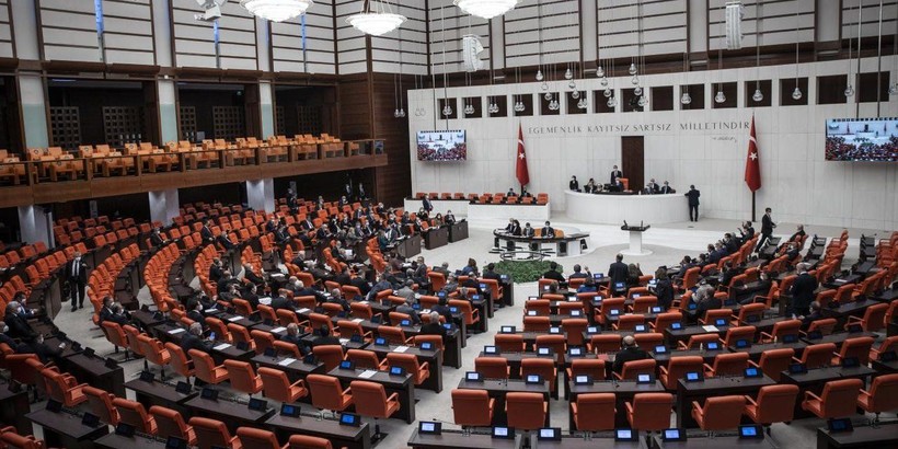Meclisin gündem başlıkları belli oldu! EYT düzenlemesi yarın meclise geliyor - Resim: 4