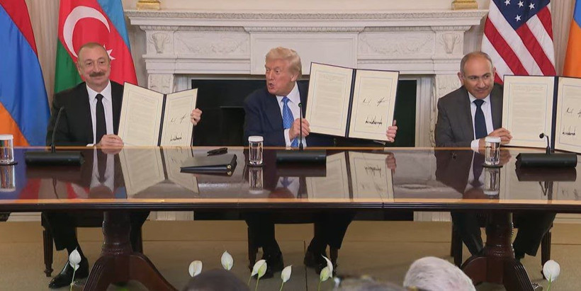Beyaz Saray'da 3'lü zirve: Trump kalıcı barışı duyurdu! Zengezur Koridoru için kritik karar - Resim : 1
