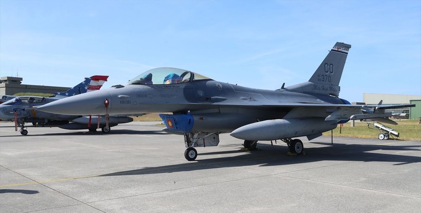 NATO, tarihinin en büyük hava tatbikatı Air Defender 2023'e hazır: Türk Hava Kuvvetlerine ait F-16 uçaklarına ve personeline ilgi çoktu - Resim: 49