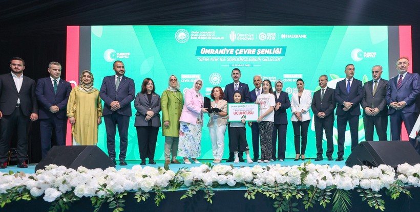 Bakan Kurum, Ümraniye Çevre Şöleninde konuştu: İklim kanunu başarıyla uygulanacaktır - Resim : 1