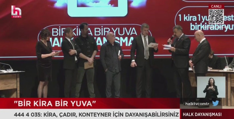 İzmir Büyükşehir Belediyesi tarafından depremzedeler için düzenlenen "Bir Kira Bir Yuva" kampanyasına ünlülerden destek yağdı - Resim: 1