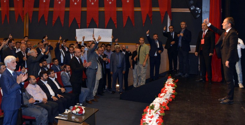 Yeniden Refah Partisi Genel Başkanı Fatih Erbakan: Refahın artmasına vesile olmayacak - Resim : 6