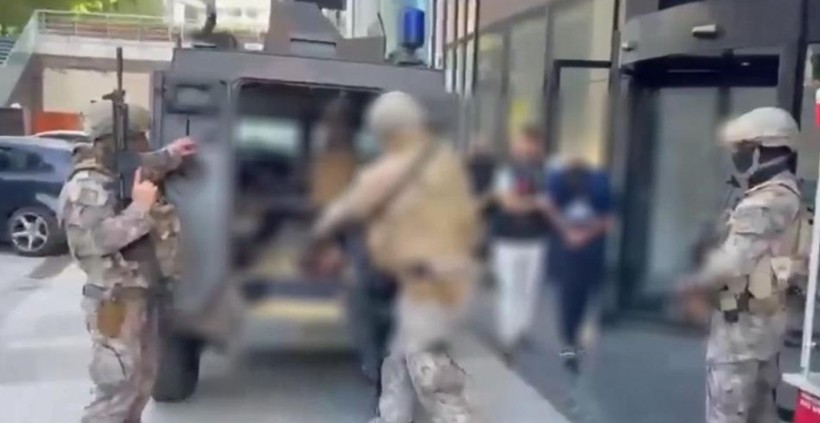 Faizsiz kredi arayanlar dikkat! Akbaba Operasyonu ile yakalandılar - Resim : 2
