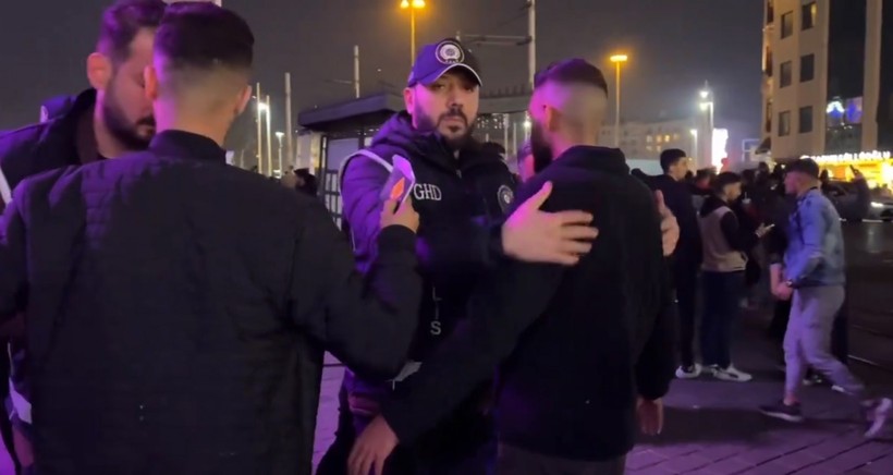 Son Dakika: Yılbaşı gecesinde düzensiz göçmenlere yönelik "Kalkan-6" operasyonu: 121 kişi yakalandı - Resim : 2