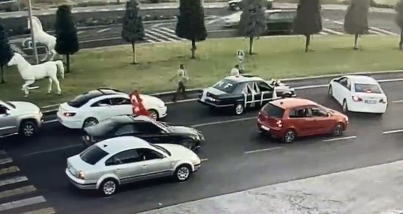 Konvoyda drift yapan şoför cezayı yedi - Resim: 4